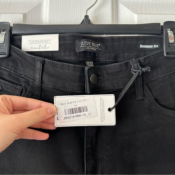 NWT Judy Blue Ezra Jean Distressed Boyfriend Fit 15/32 - Picture 5 of 11